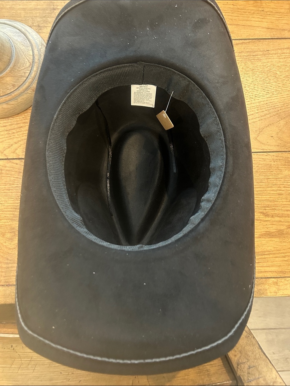 Cowboy Hat with Diamond studs - Picture 5 of 7